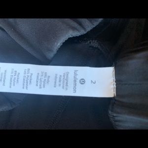 Lululemon On The Fly short size 2